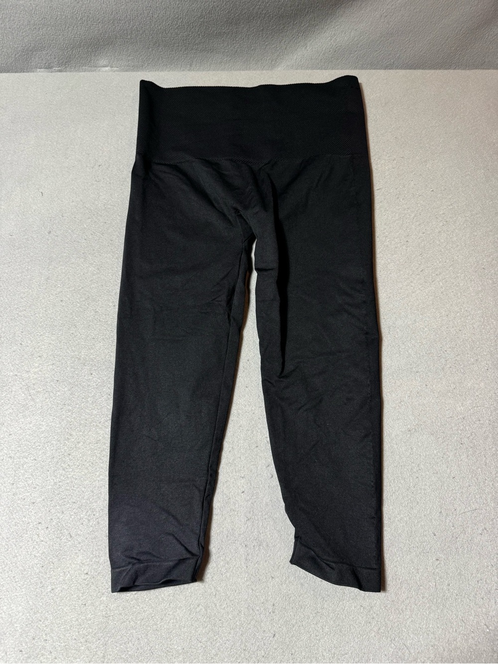 NWOT Spanx Assets Black Stretchy Pull-On Leggings